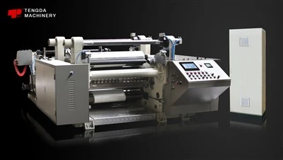 Máquina de corte de bobina de eixo duplo